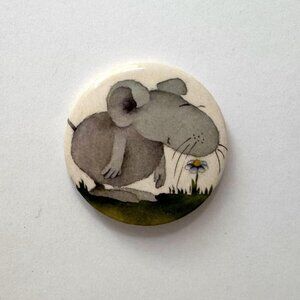 80s vintage mouse cartoon philipp die maus novelty metal button pin pinback gift